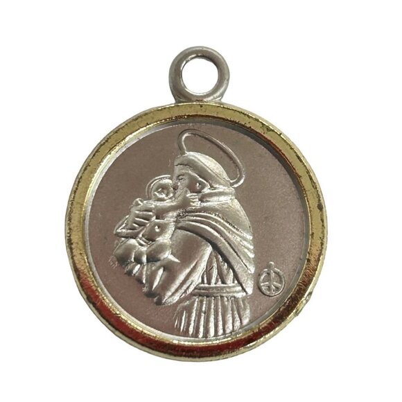 Unbranded Jewelry - Vintage Silvertone Charm Medal St Anthony Patron Saint of Lost Things .75"